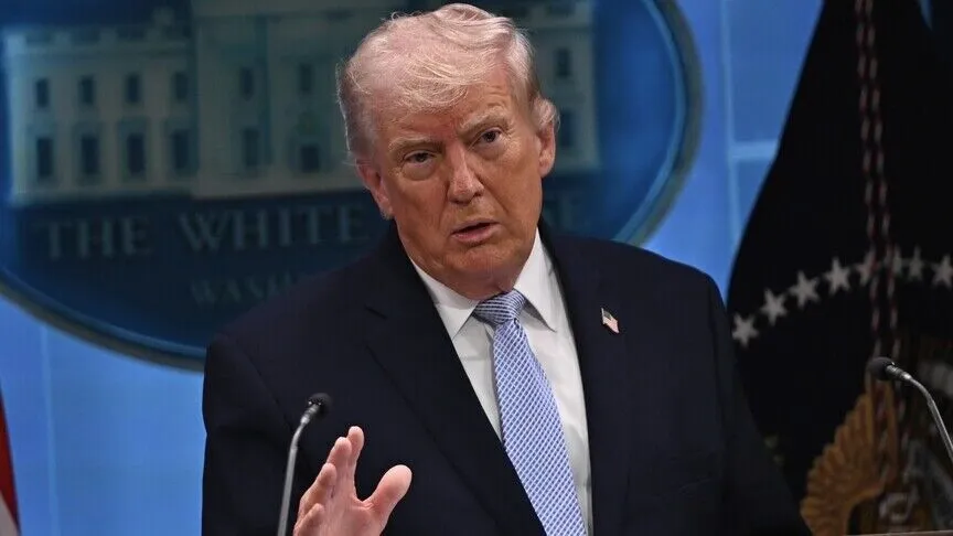 Trump’tan İran’a açık kapı: Saldırı kararını bekletiyorum