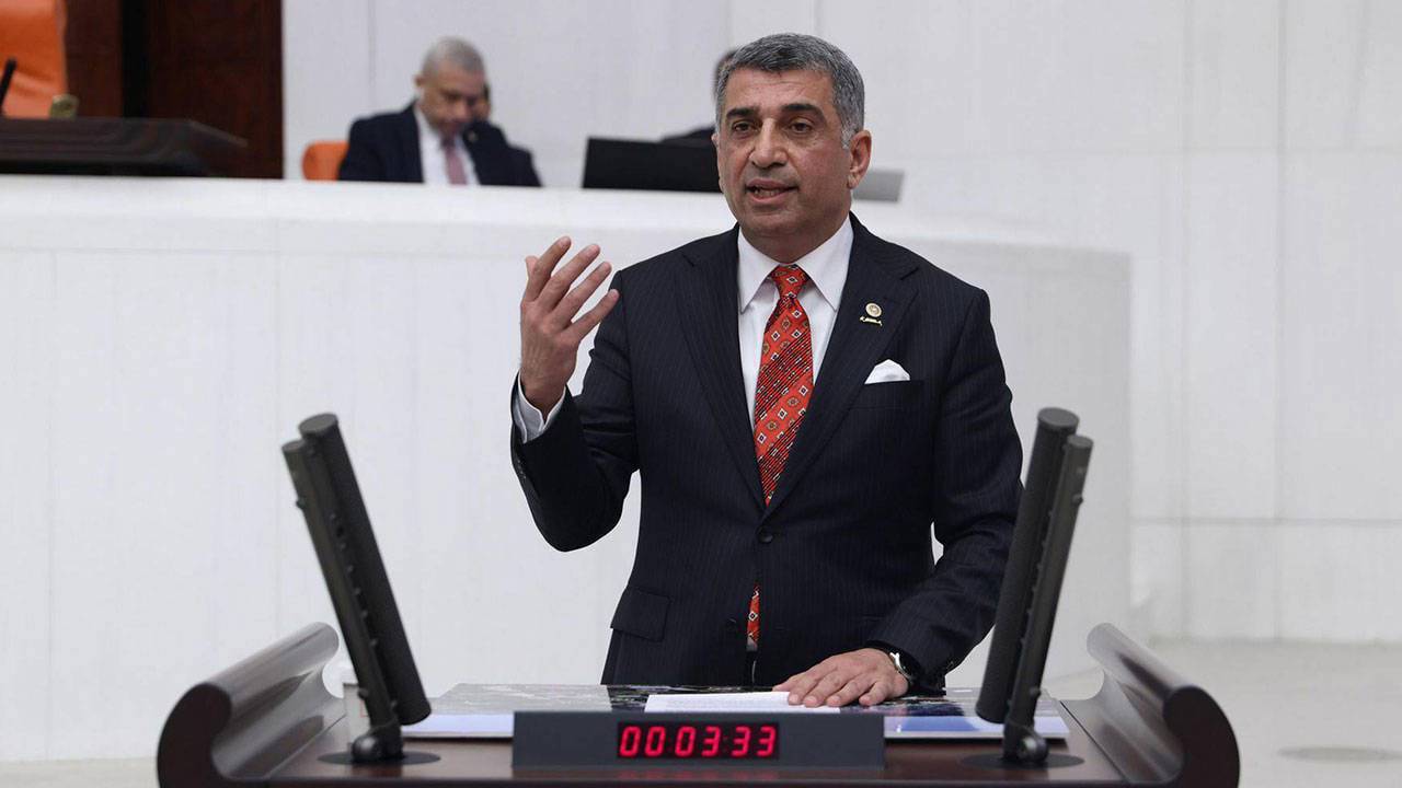 Gürsel Erol’dan CHP yönetimine “tekelleşme” çıkışı