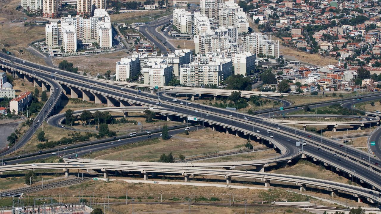 Bu yollarda yolculuk beklenenden uzun sürebilir