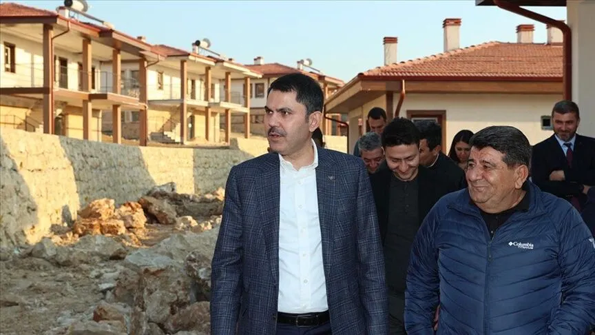 Manavgat’ta yangınzedeler yeni evlerine kavuştu
