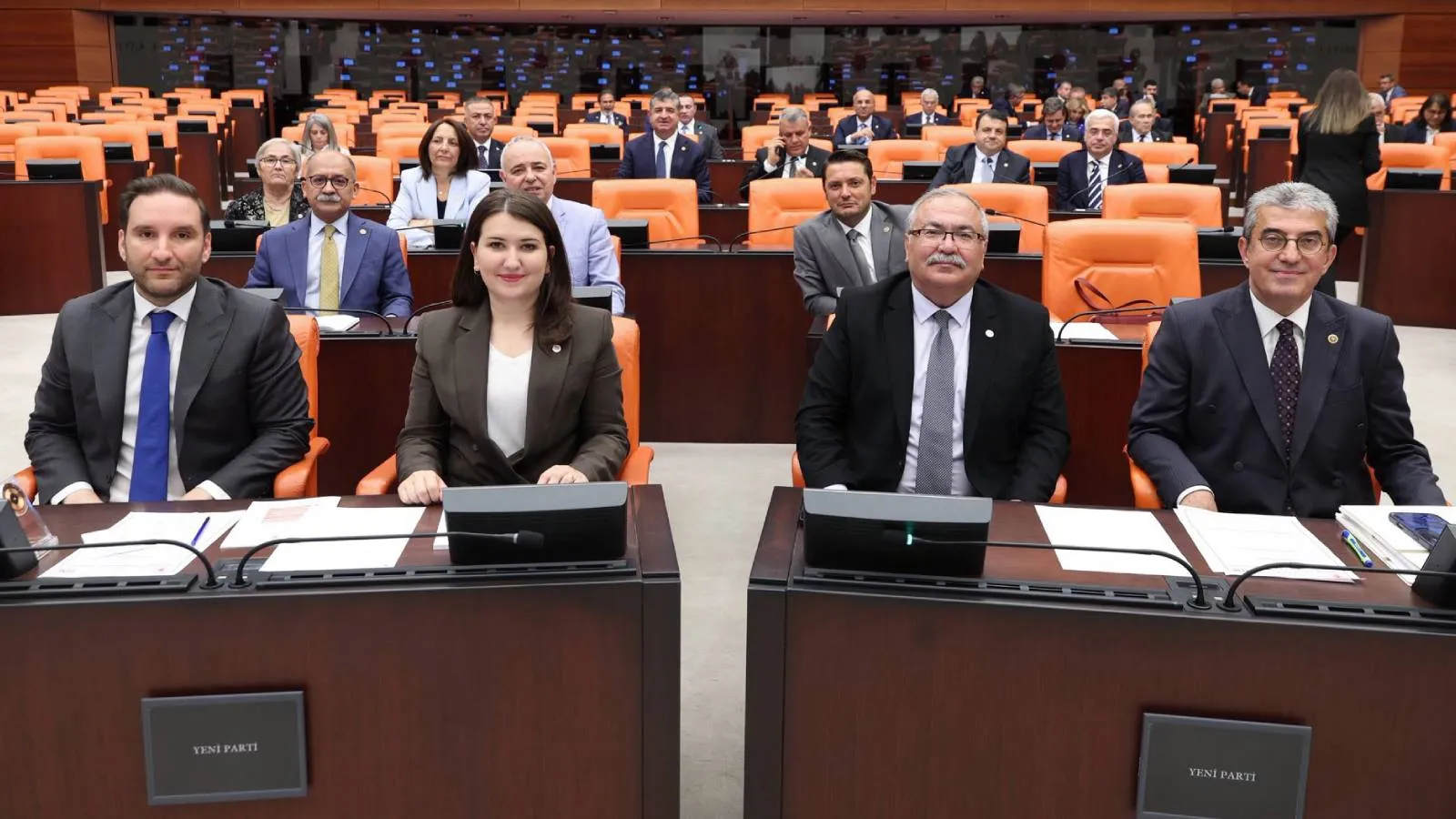 Yeni Parti'nin ilk TBMM önergesi AK Parti ve MHP oylarıyla reddedildi