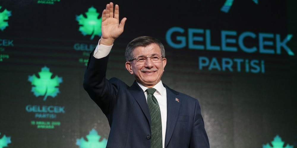 Dikkat çeken iddia: Gelecek Partisi kapanıyor mu?