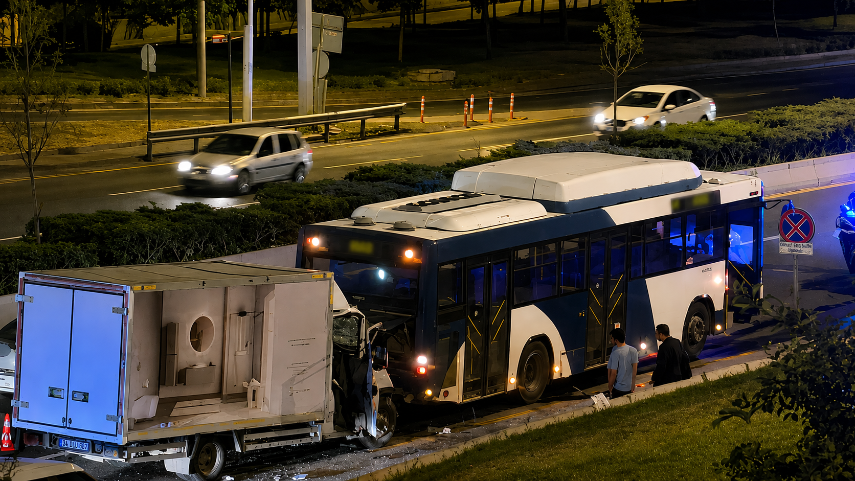 Ankara’da kamyonet EGO otobüsüne arkadan çarptı