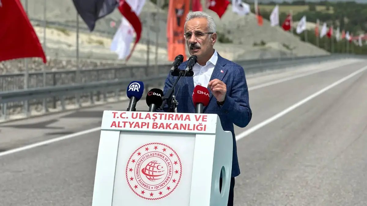 Bakan Uraloğlu duyurdu: Ankara İstanbul arasını kısaltacak Orta Anadolu Otoyolu geliyor