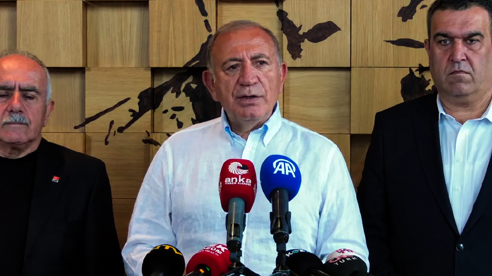 Gürsel Tekin açıkladı: CHP’ye 3 bin 146 yeni üye katıldı