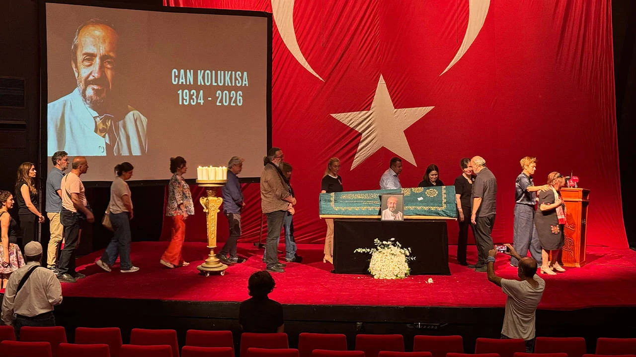 Usta oyuncu Can Kolukısa, son yolculuğuna uğurlandı