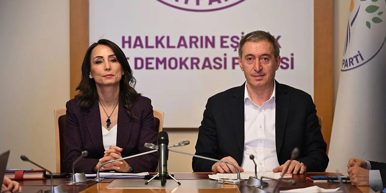 DEM Parti, çerçeve yasa gündemiyle MYK’yı erkene aldı