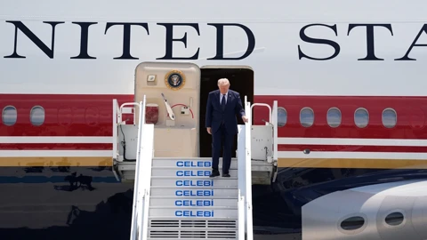 Trump’ın helikopteri uçakla burun buruna geldi!