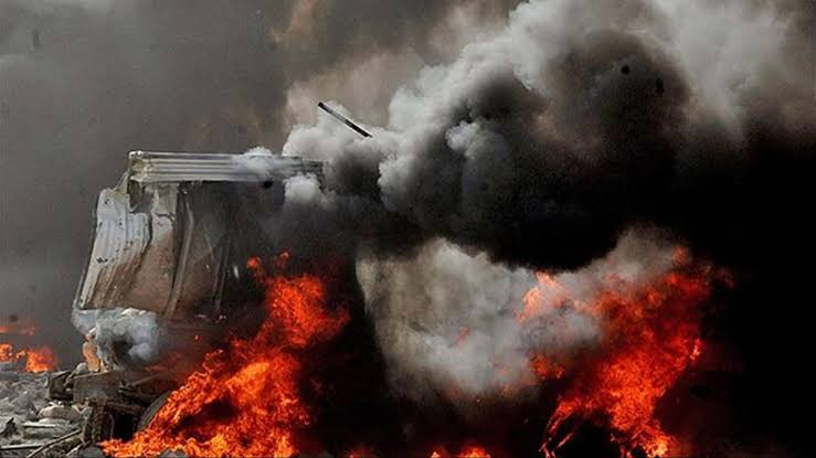 Suriye’de yolcu otobüsüne bombalı saldırı: Çok sayıda ölü ve yaralı var