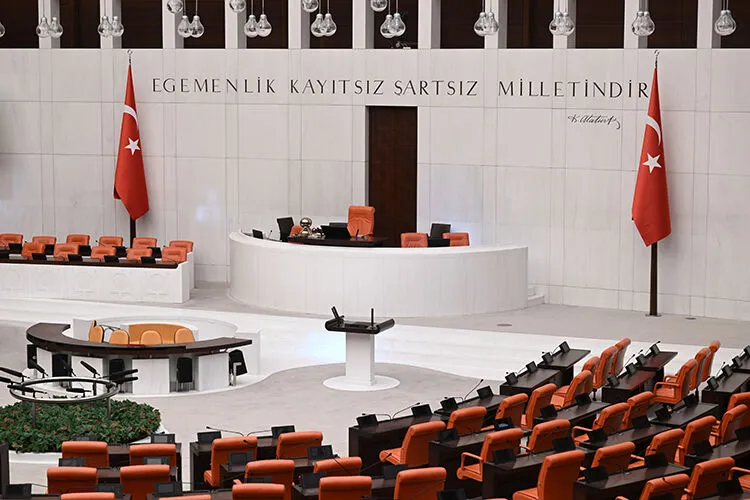 Meclis’te tarihi gün: Terörsüz Türkiye yasası görüşülüyor!