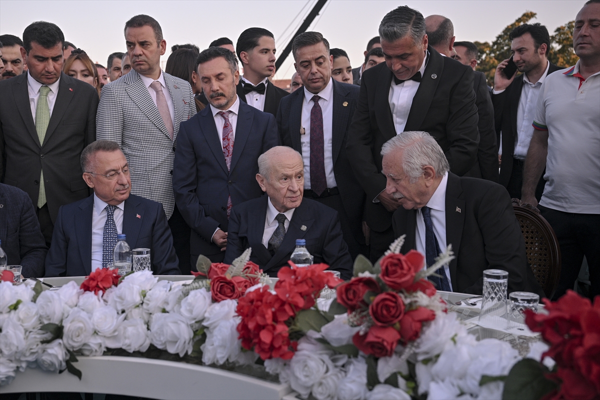 MHP lideri Bahçeli nikah şahidi oldu