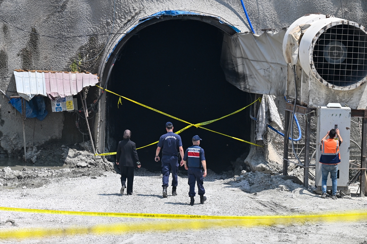 Adana’da tünel çöktü: 1 işçi hayatını kaybetti