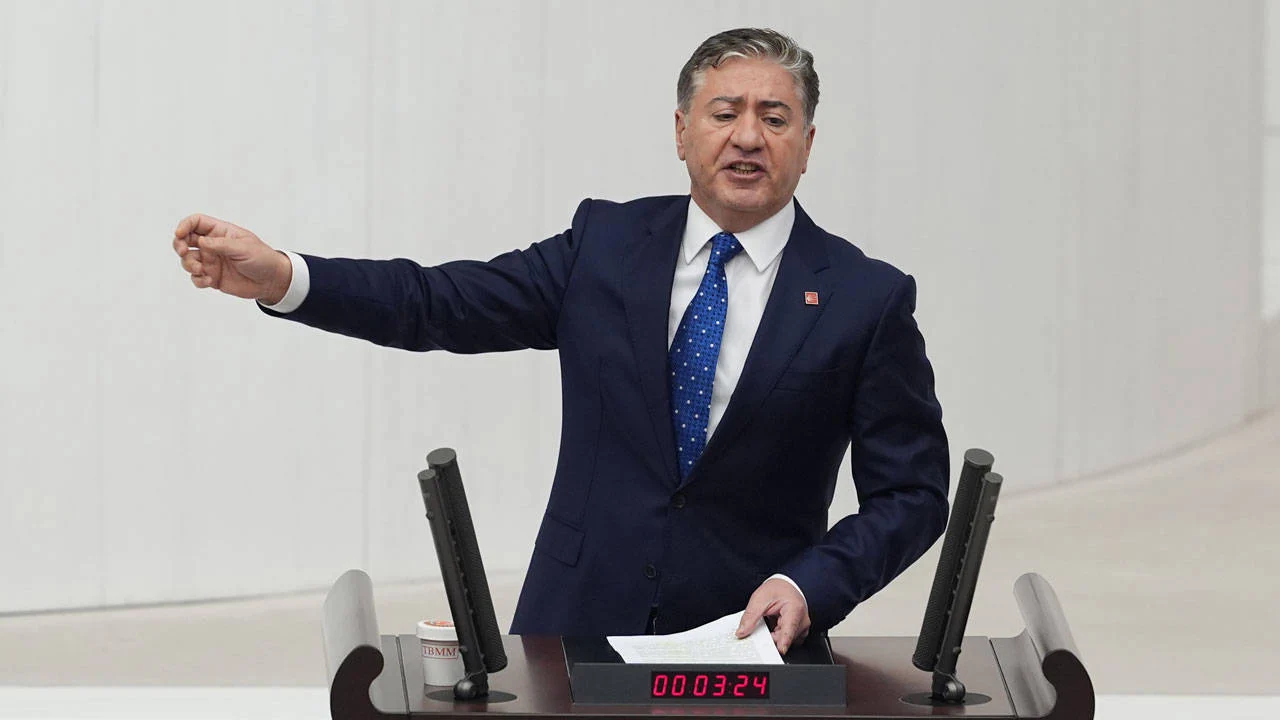 Yeni Partili Emir: Mehmetçik kimsenin petrol rafinerisi için kan dökmez