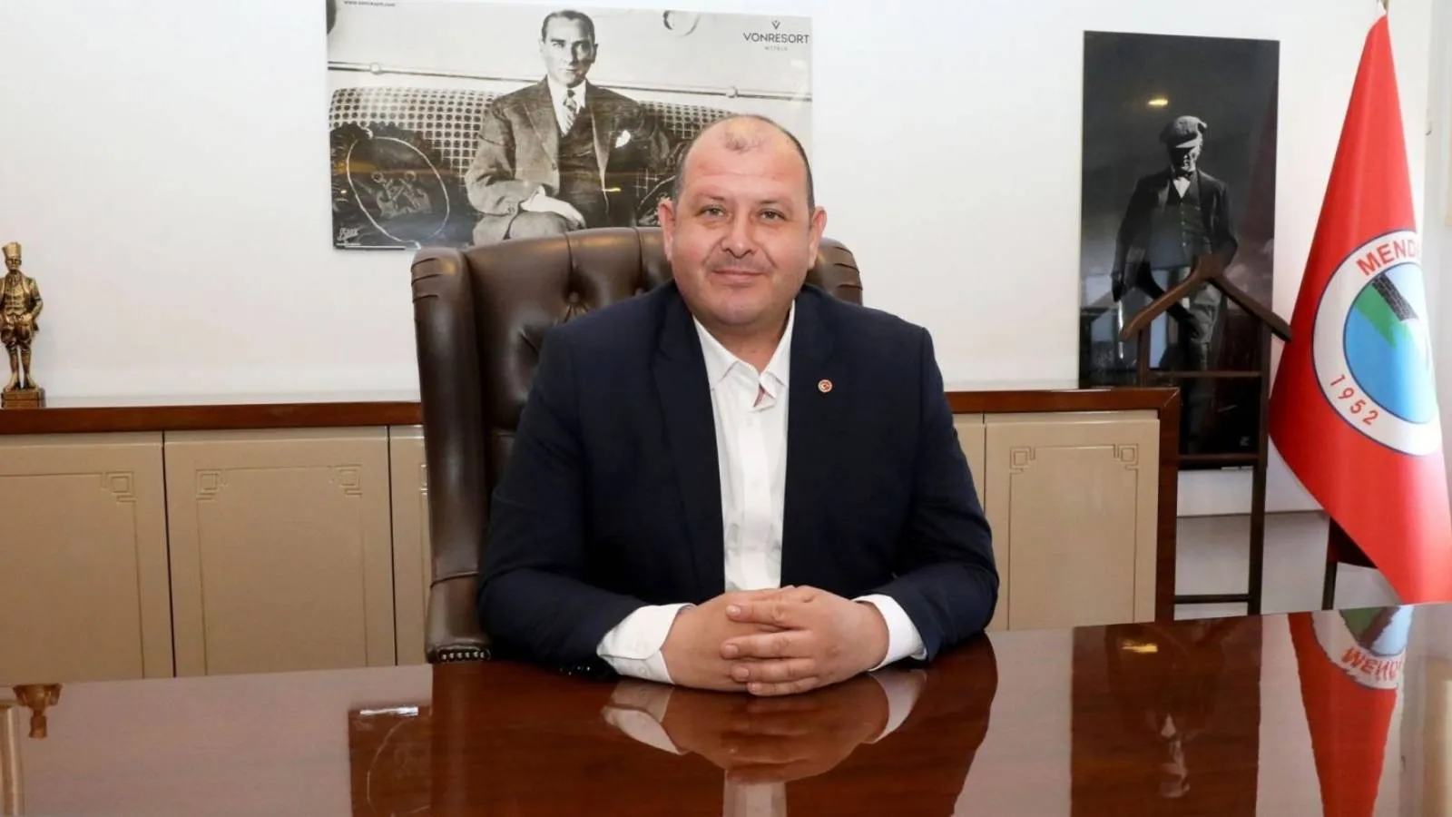 Tutuklanan Menderes Belediye Başkanı İlkay Çiçek görevden uzaklaştırıldı