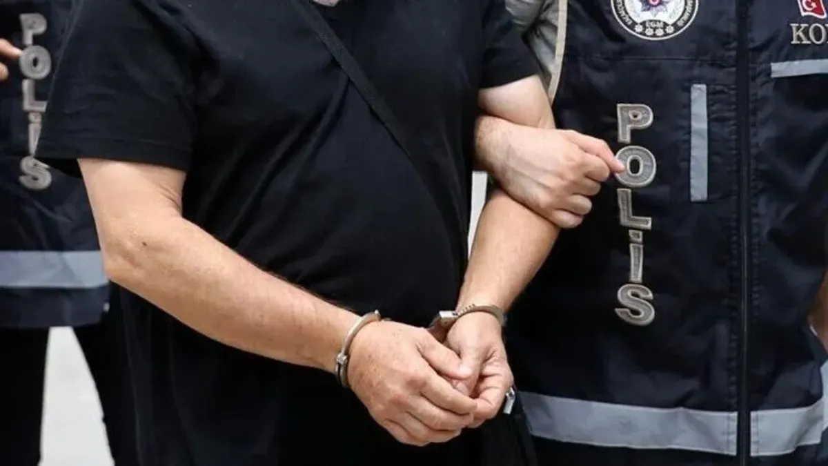“Cumhurbaşkanına hakaret” suçlamasıyla gözaltına alındı