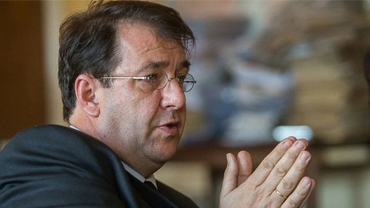Büyükelçi Foucher'in daveti başını yaktı: Disiplin süreci onaylandı