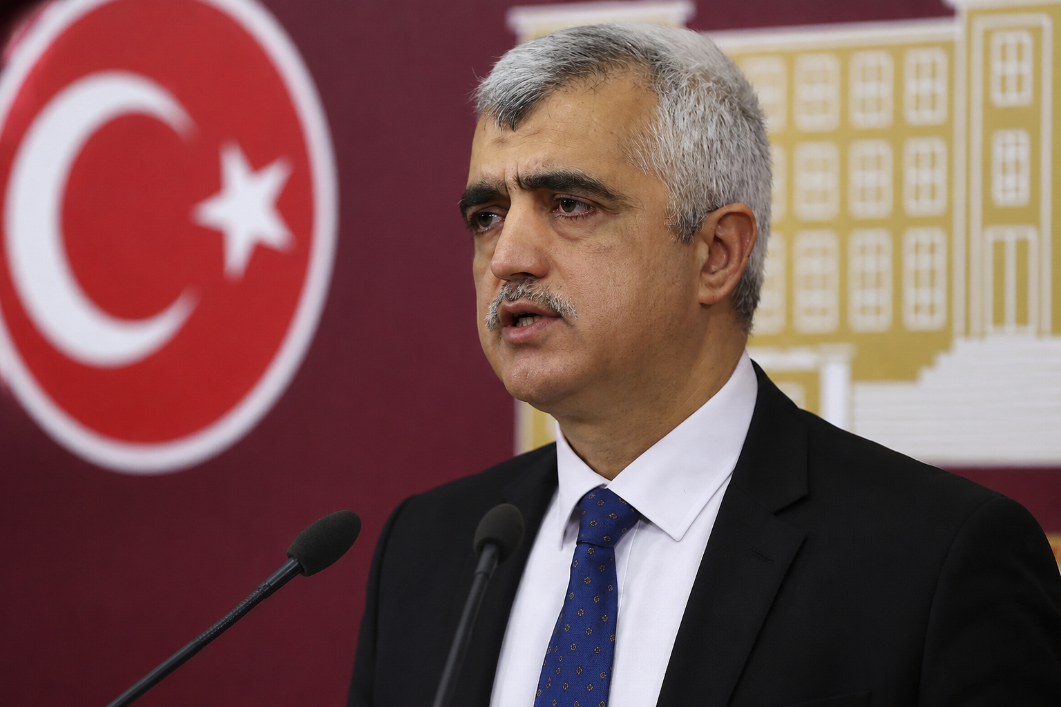 DEM Parti milletvekilleri Meclis'te gündemi değerlendirdi