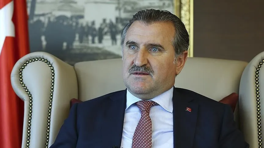 Bakan Bak: Gençler, iklim değişikliği için çözüm üretecek