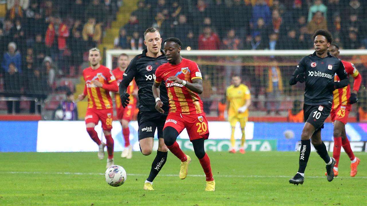 Sivasspor derbisi kapıda: Kayserispor moral buldu