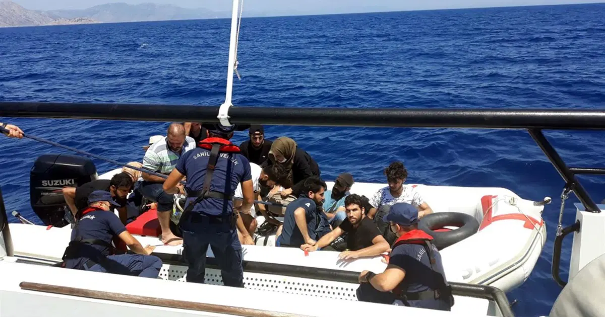 Muğla açıklarında operasyon: 46 göçmen ve 4 şüpheli yakalandı