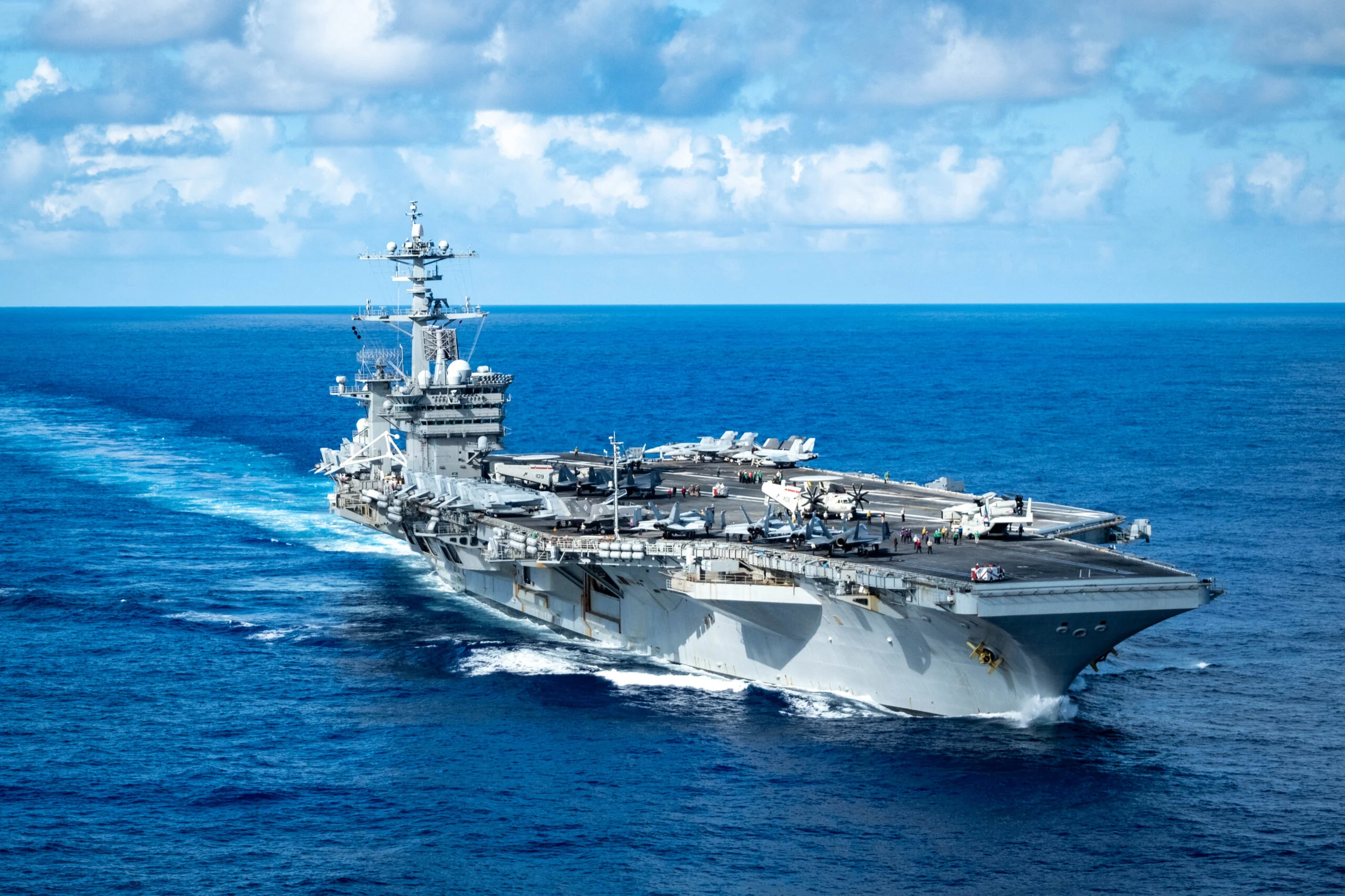 Pentagon, Orta Doğu'ya yeni uçak gemisi gönderecek