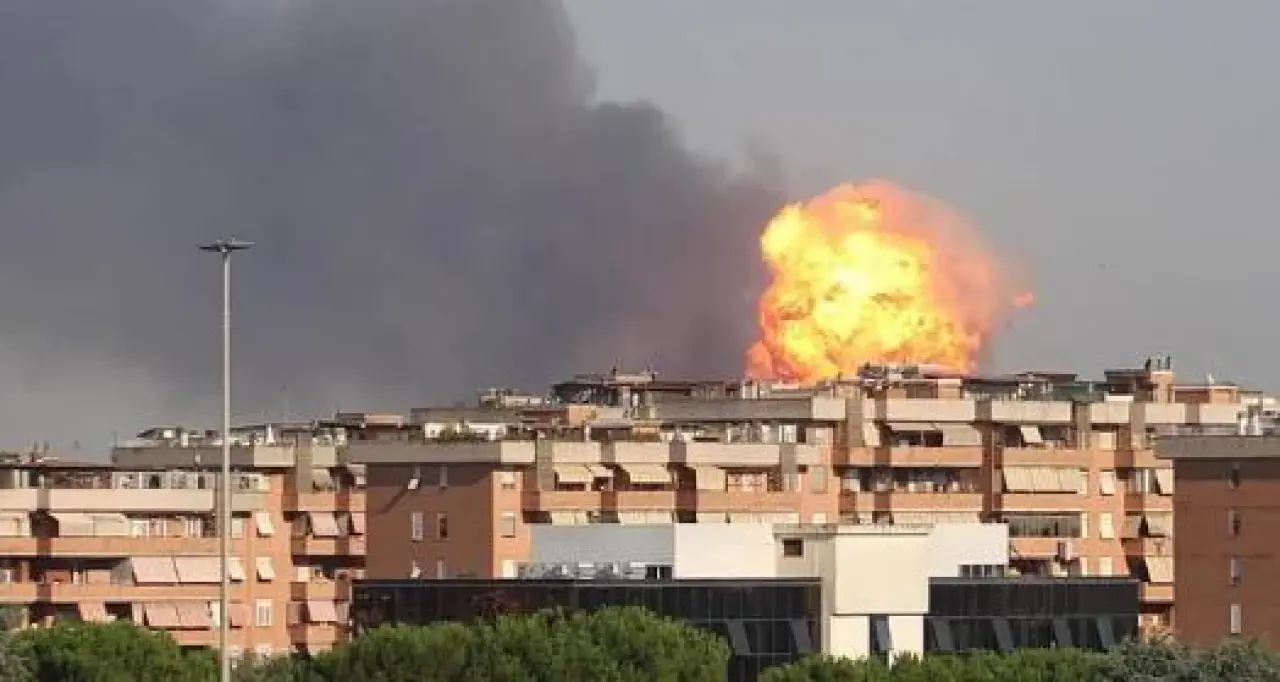 İtalya'da mühimmat tesisinde yangın: Patlama meydana geldi