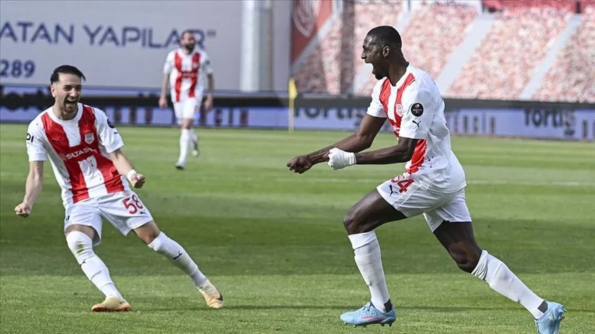 Pendikspor'dan müjde: Transfer yasağı kaldırıldı