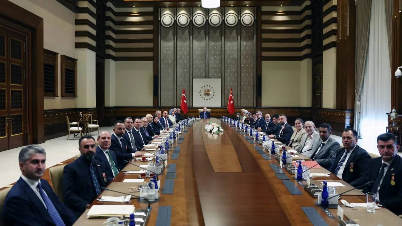 Erdoğan, şehit aileleri ve gazilere destek sözü verdi