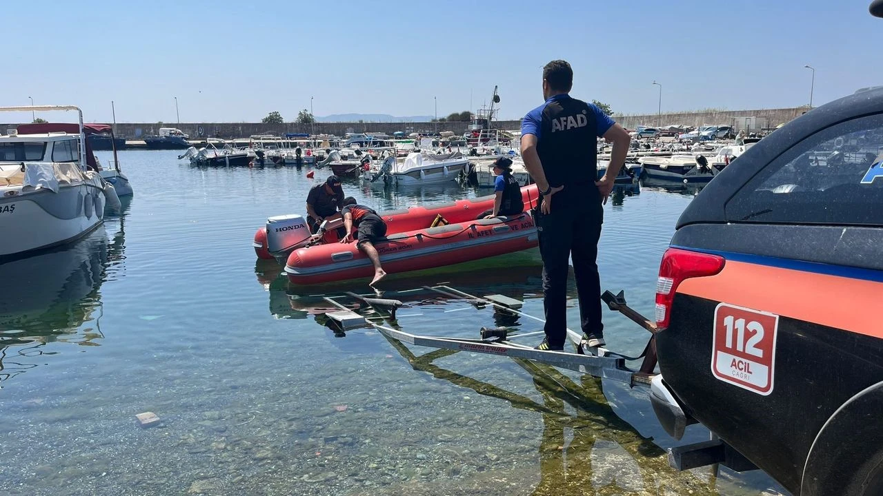 Yalova'da denizde kaybolan baba ve kızı kurtarıldı