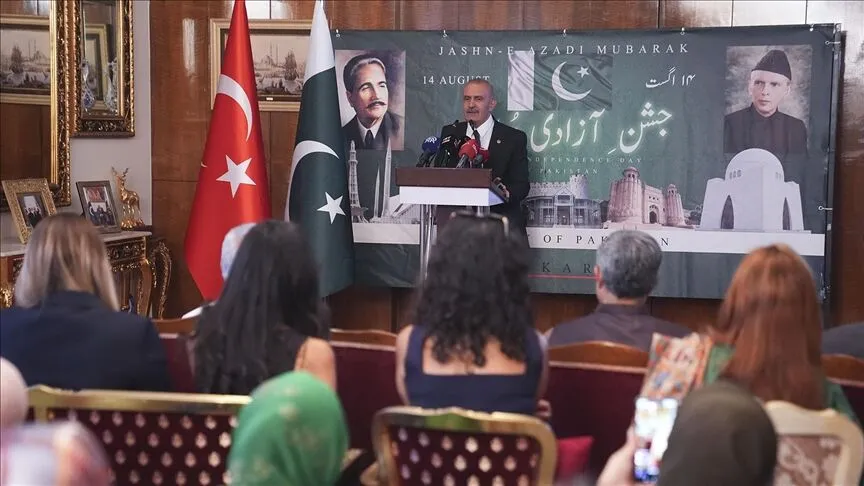 Pakistan bağımsızlığını kutlarken Türkiye-Pakistan ilişkileri güçlendi