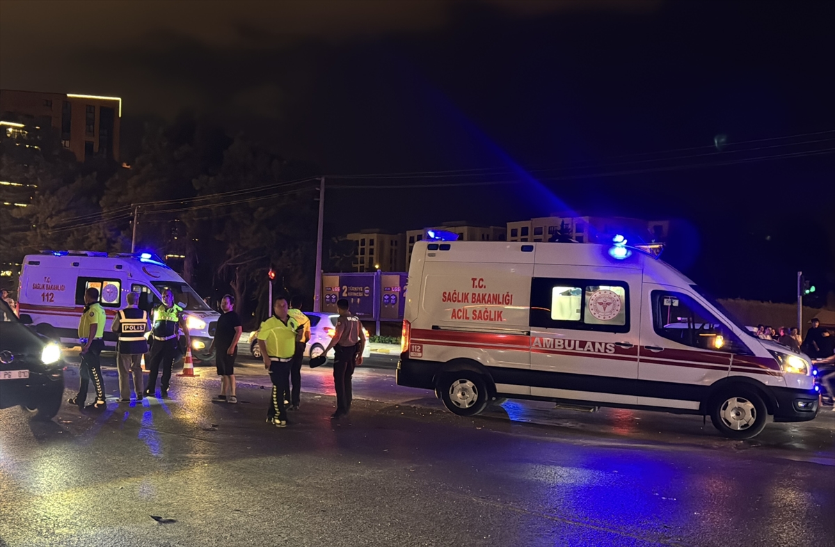 Balıkesir'de trafik kazası: 14 yaşındaki Serra hayatını kaybetti