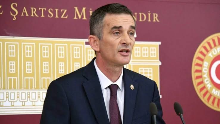 AK Parti’ye geçeceği iddia edilmişti: Ümit Dikbayır’dan yanıt