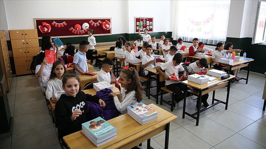Ücretsiz ders kitabı dağıtımı 4,3 milyonu geçti