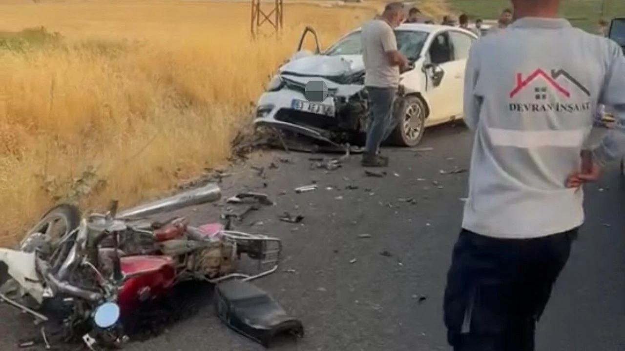 Mardin'de otomobil ve motosiklet çarpıştı: 2 ölü