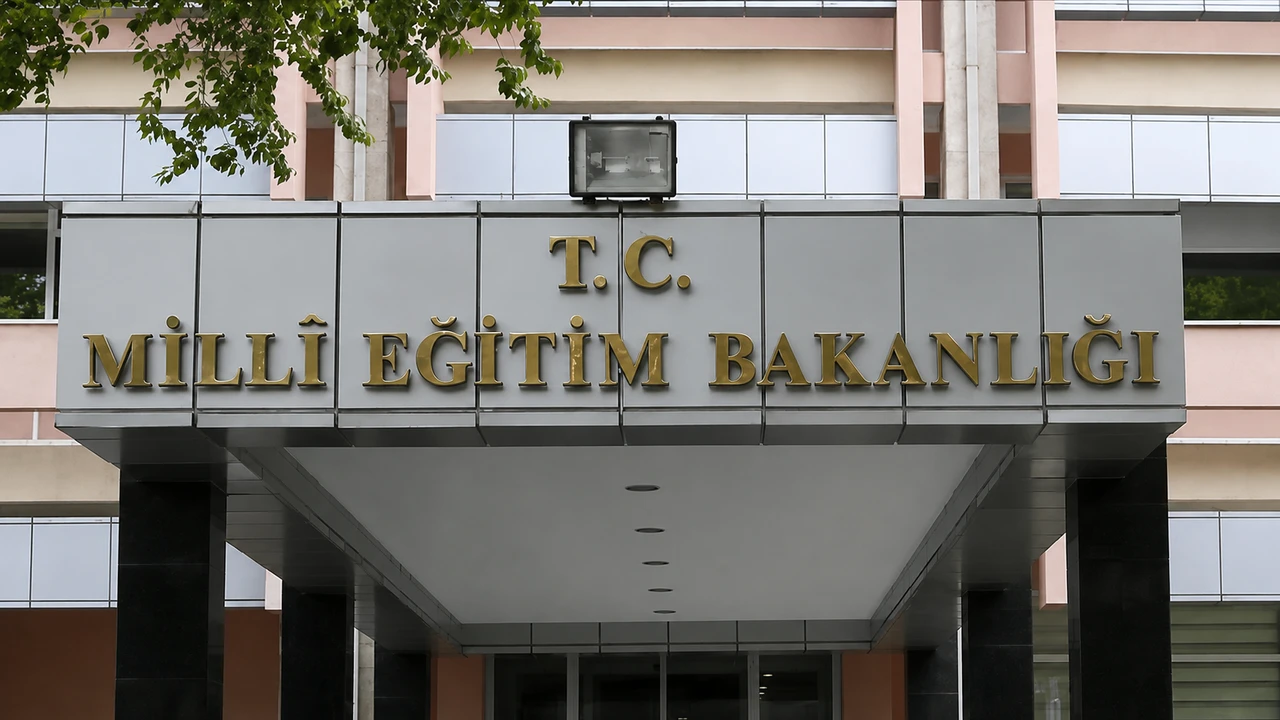 Dolandırıcılığın önüne geçmek için MEB harekete geçti