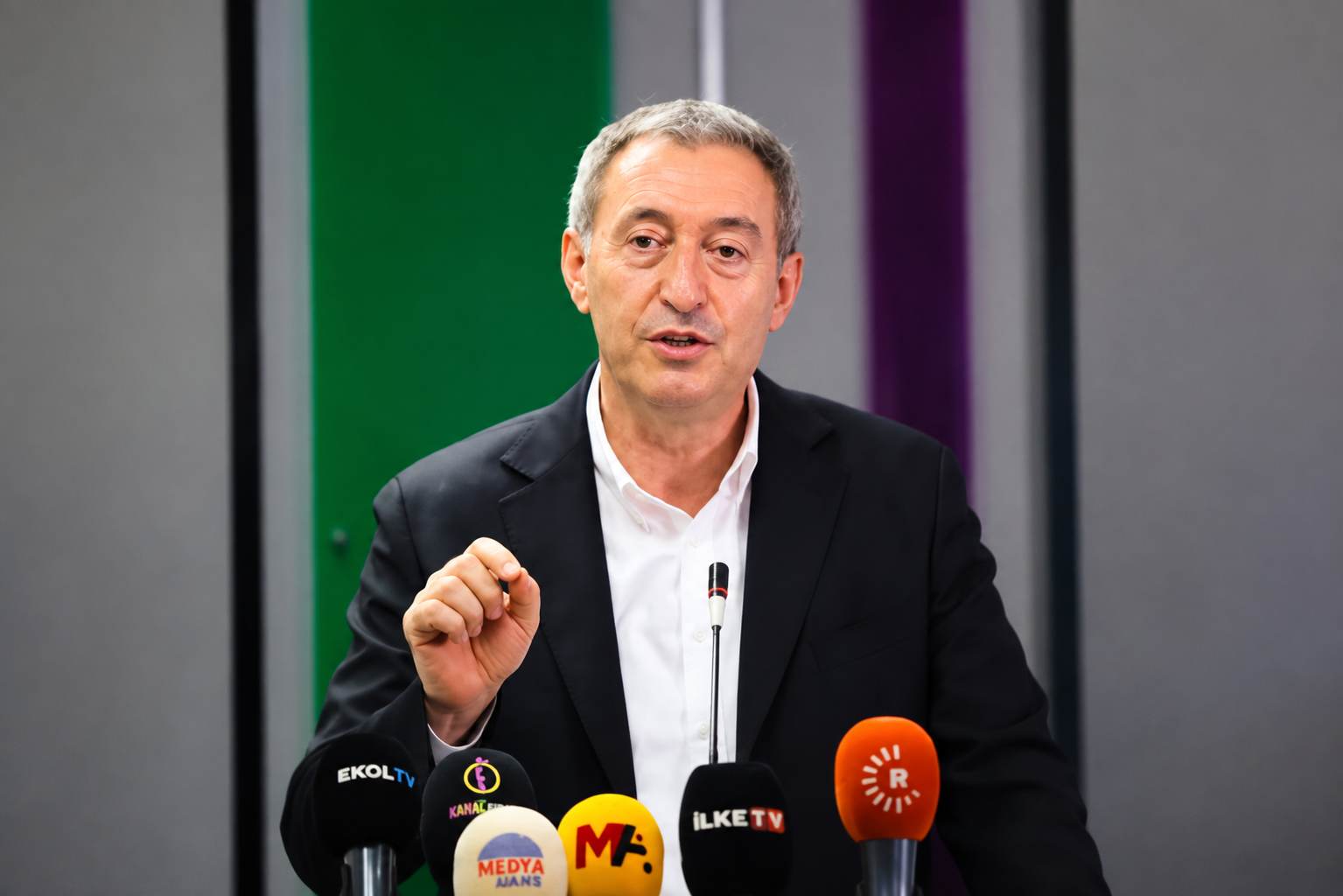 Dem Parti Eş Genel Başkanı Bakırhan, Aydın'da konuştu