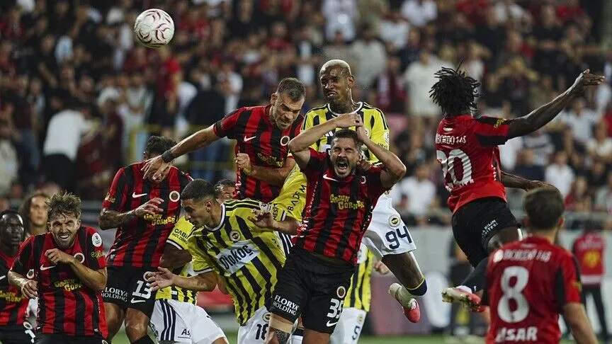 Fenerbahçe sezonu kayıpla açtı: Gençlerbirliği 2-1 galip