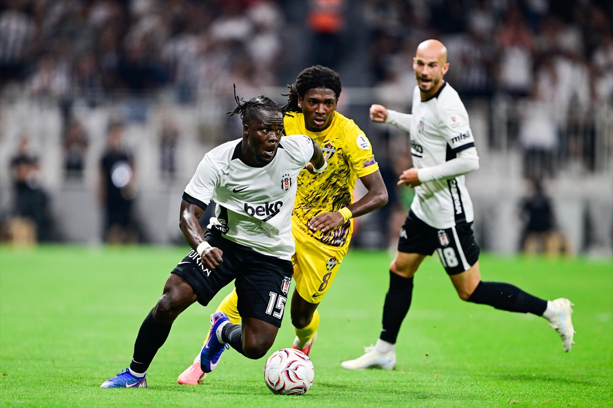 Beşiktaş ilk yarıyı Eyüpspor karşısında önde kapattı