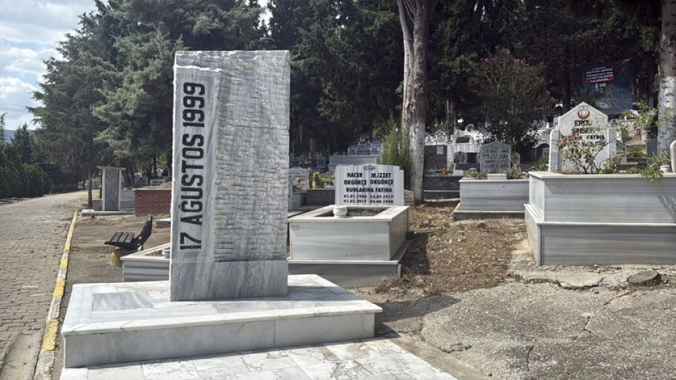 Marmara Depremi'nin 27. yılı: Anma törenleri düzenlendi