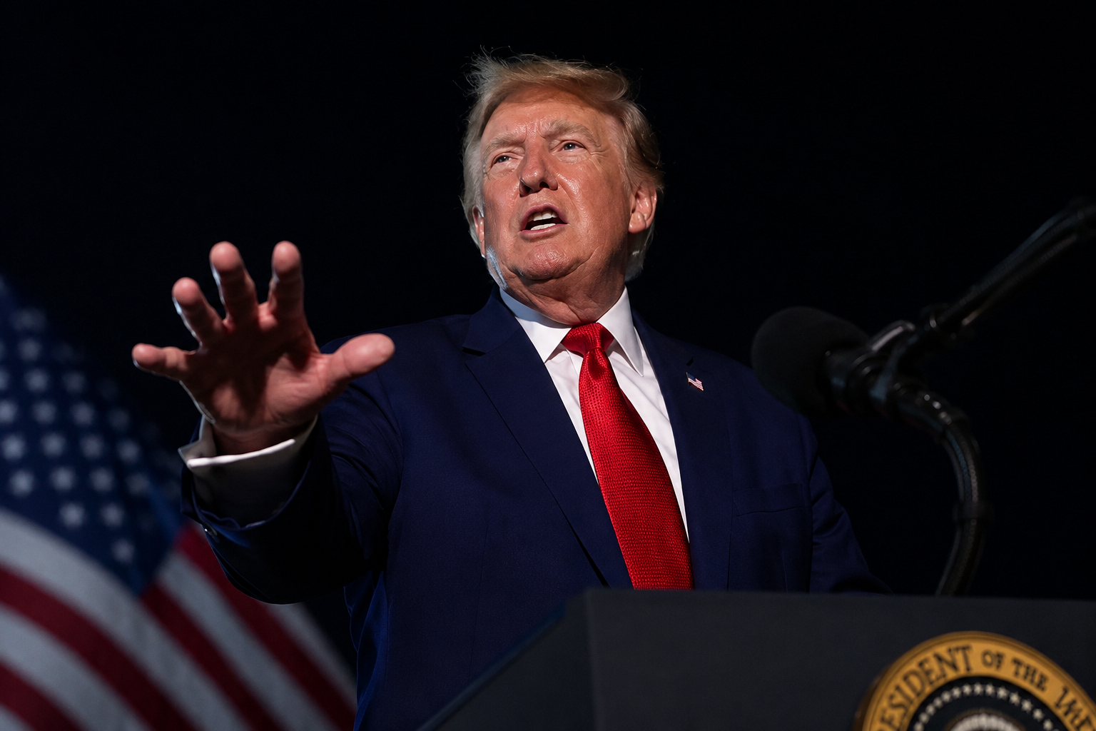 Trump: Hürmüz Boğazı'nı ABD toprakları olarak ilan edeceğim