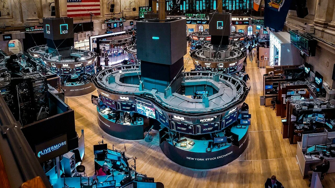 Yüksek petrol fiyatları New York borsasını vurdu