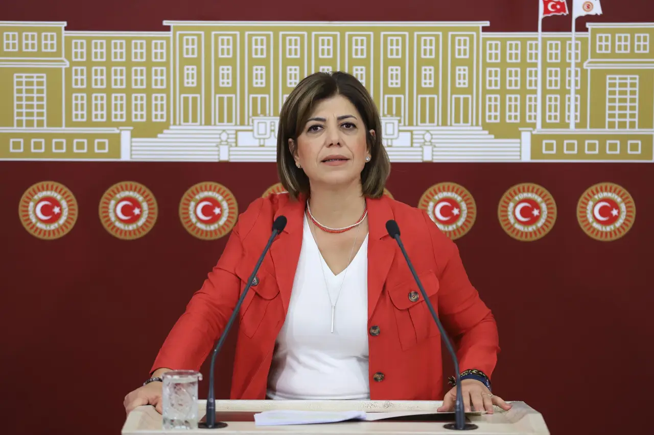 DEM Partili Beştaş’tan HPV aşısı çağrısı: Ücretsiz olmalıdır