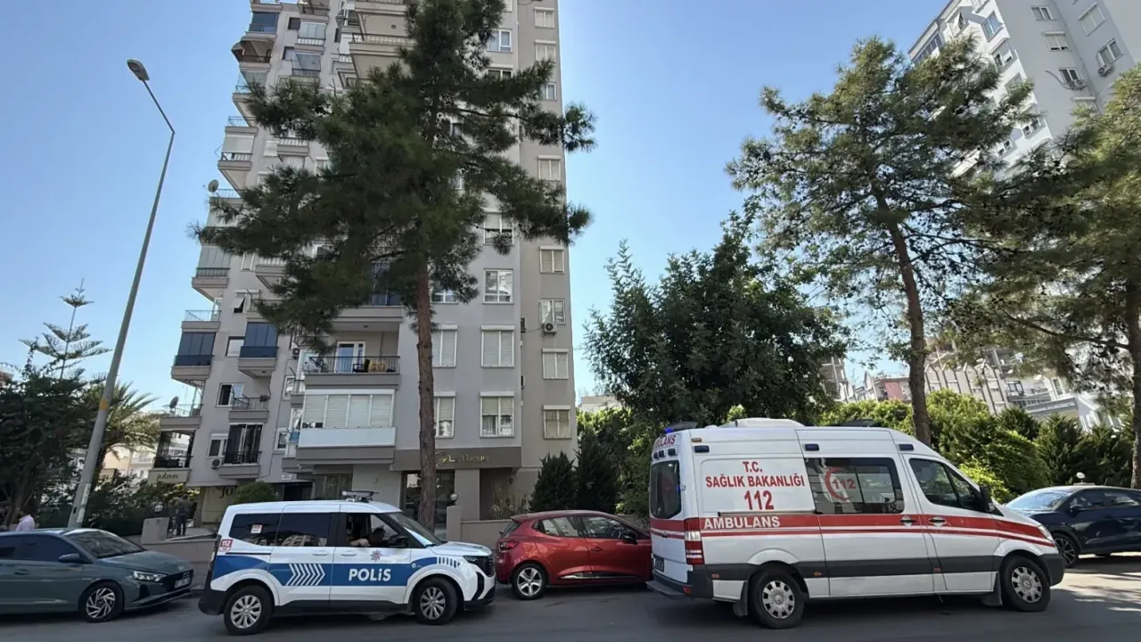 Muratpaşa'da korkunç olay: Anne ve kızı evde ölü bulundu