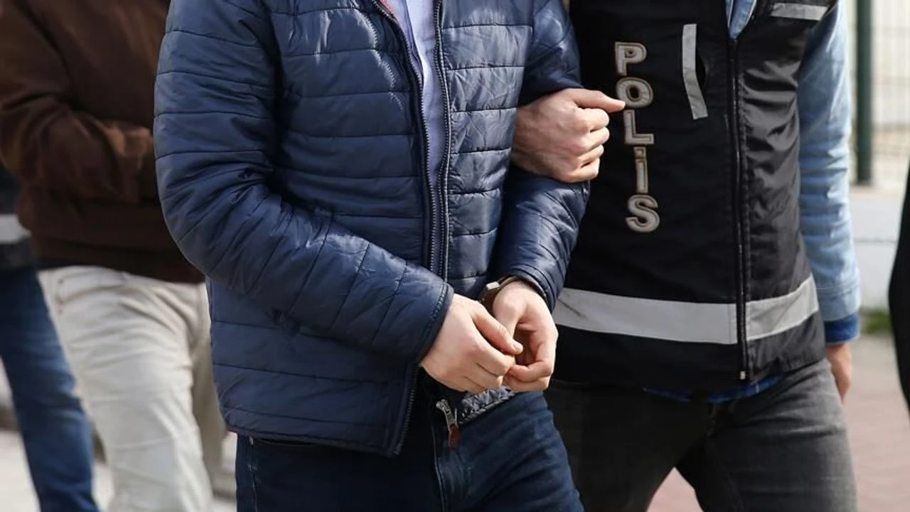 Sakarya'da üvey babasını tabancayla vuran zanlı tutuklandı