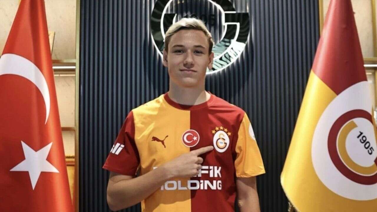 Yeni transfer Batragov, Galatasaray'ı zirveye taşımak istiyor