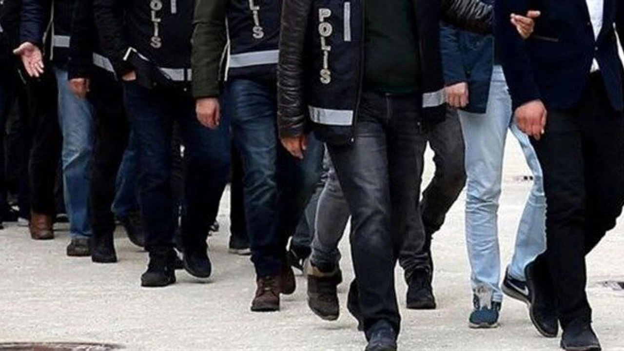 Yasa dışı bahis çetesi çökertildi: 27 kişi gözaltına alındı