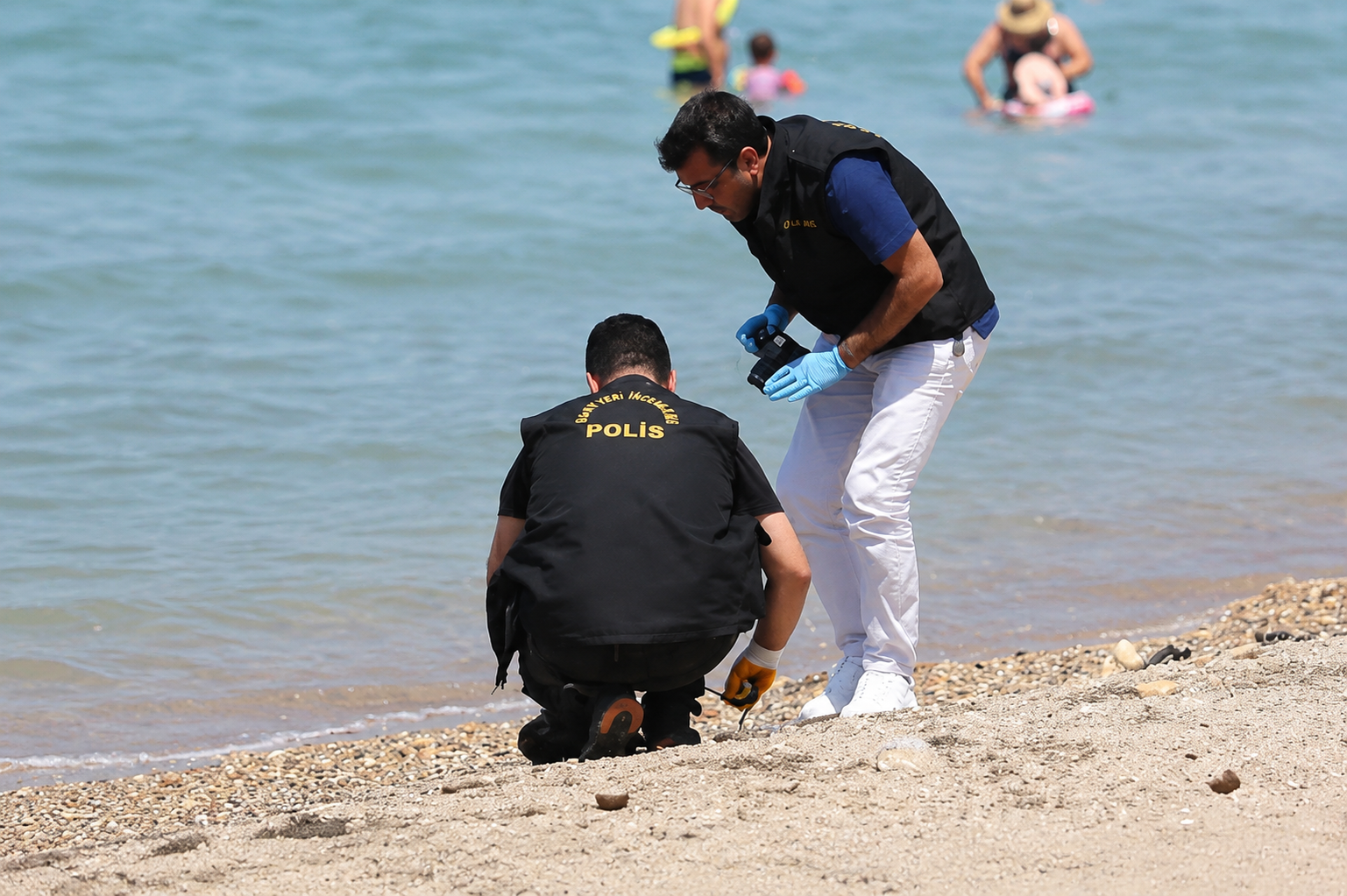 Çanakkale'de halk plajında mühimmat: Geçmişten gelen tehlike
