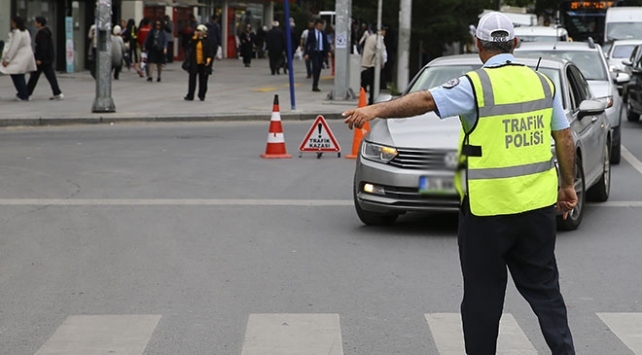 İstanbul'da ağır yük taşıyan sürücülere ceza yağdı