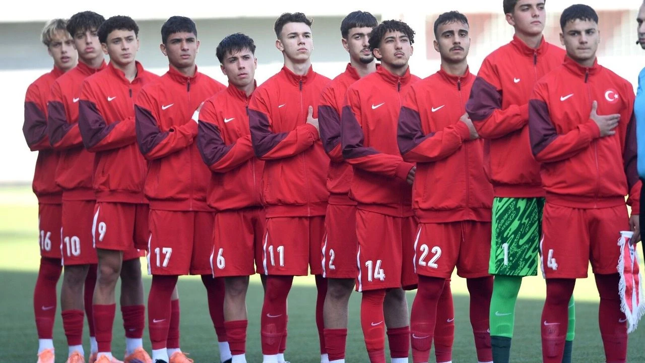 Yeni futbolcular Antalyaspor'da: Transfer süreci tamamlandı