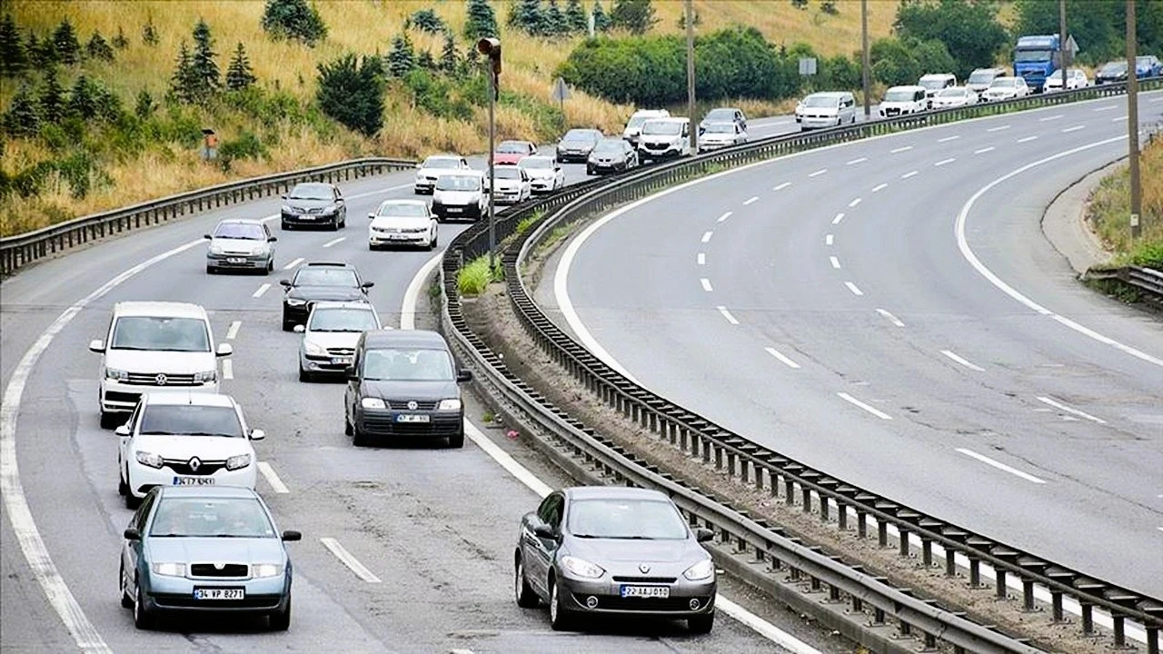 İstanbul’da sürücüler dikkat: TEM’de iki yönde çıkışlar kapatılacak